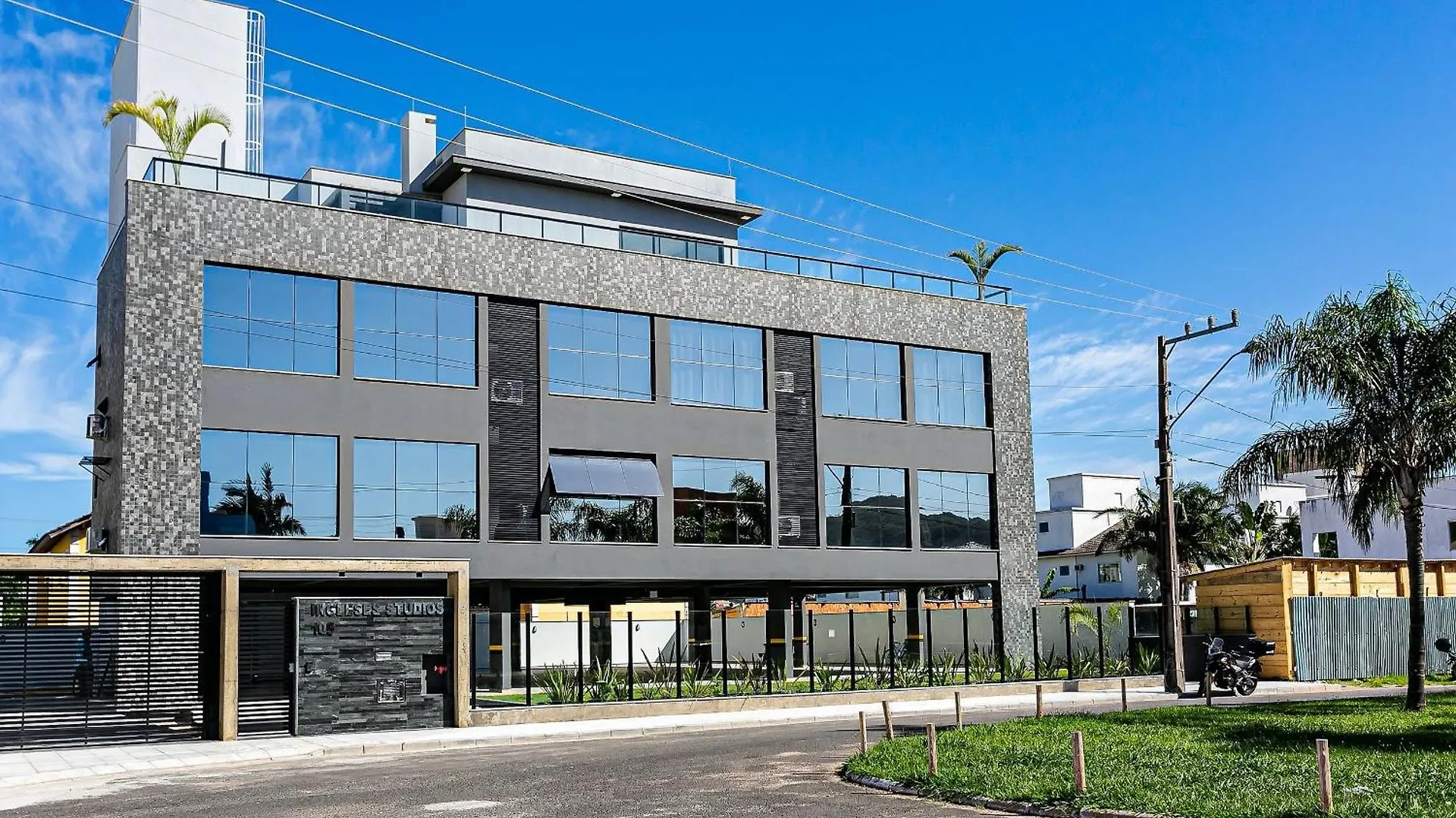 Moderno Studio P/ Familias Em Ingleses Sti105 Florianópolis 0*,